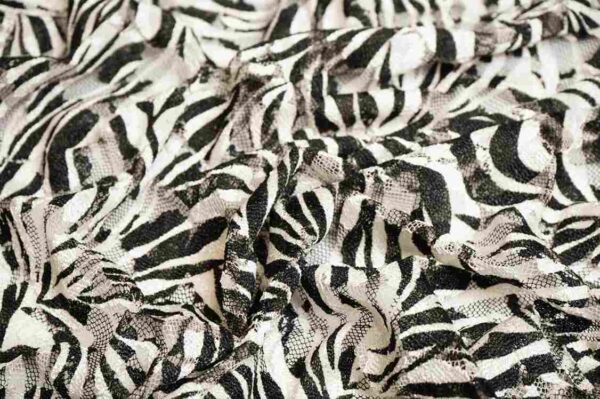 KORONKA BIAŁO CZARNA ZEBRA - obrazek 2