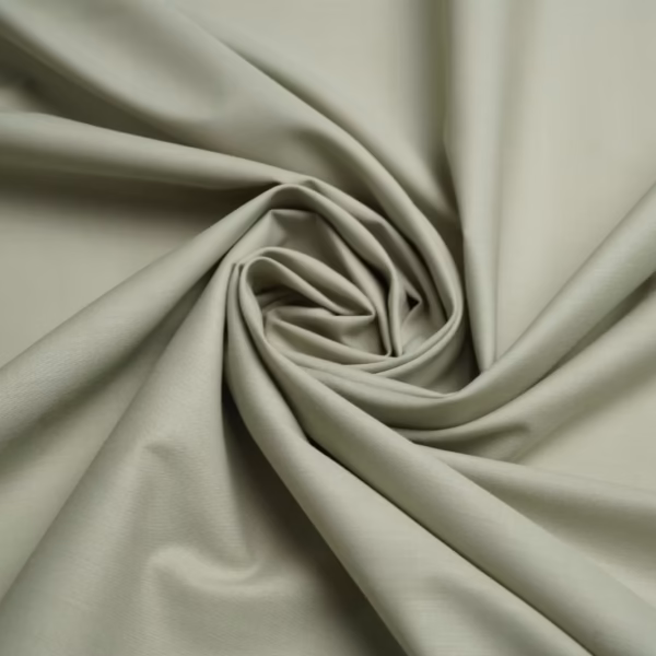 Włoski batyst ubraniowy koszulówka zielony szer. 150 cm